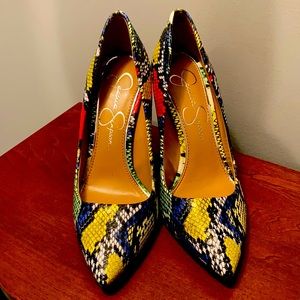 Jessica Simpson size 6 multi color heels